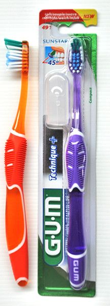Зубна щітка GUM Technique+ Compact середня жорсткість