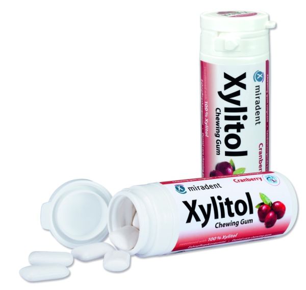 Жувальна гумка з ксилітолом Miradent Xylitol chewing gum Журавлина 30 шт
