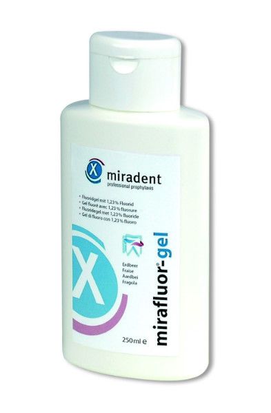 Фторидний гель Miradent Mirafluor gel Полуниця 250 мл