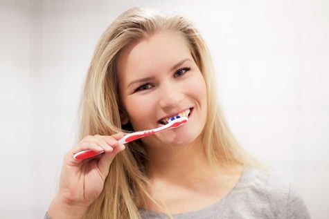 Набір зубних щіток Jordan Total Clean середня жорсткість 4 шт